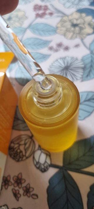 체르엠 스템앤셀 비타민 브라이트닝 에센스 30ml 1개 — 4점을 준 리뷰어가 2021년 9월 올린 사용 사진