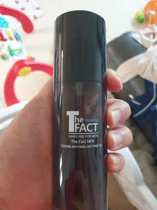 The Fact 더팩트 에이치에프엔 쿨링 안티헤어로스 토닉 젤 150ml — 5점을 준 리뷰어가 2022년 7월 올린 사용 사진