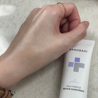 바노바기 코스메틱 바노바기 밀크씨슬 리페어 시카 선스크린 플러스 50ml — 4점을 준 리뷰어가 2023년 3월 올린 사용 사진