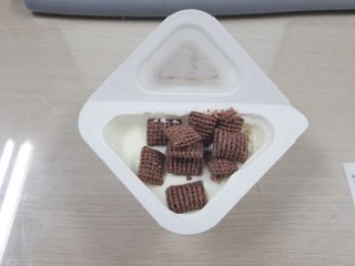 매일바이오 토핑요거트 — 5점을 준 리뷰어가 2021년 6월 올린 사용 사진