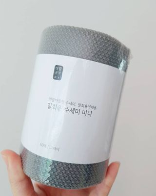 [생활공작소] 일회용 수세미 미니_그레이 60매 x 3입 — 5점을 준 리뷰어가 2021년 3월 올린 사용 사진