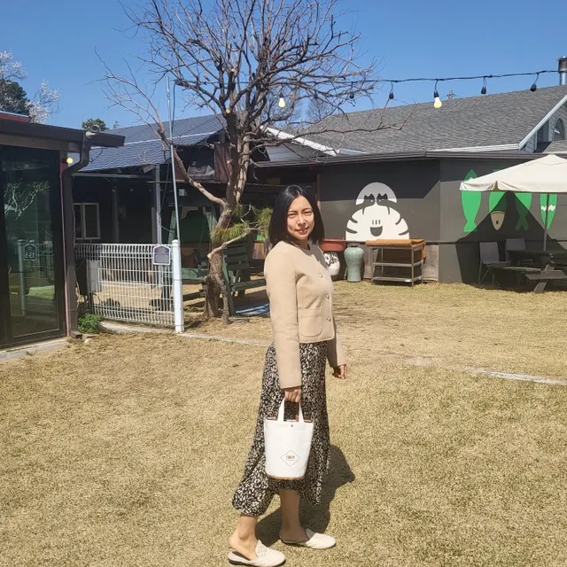 IWP l 아이워즈플라스틱 리버시블 버킷백 2color 리뷰 사진