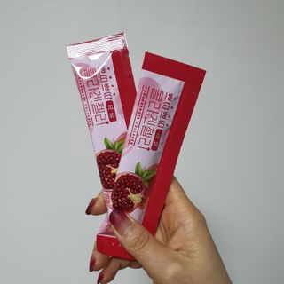 헬스업_쁘띠쁘띠석류콜라겐젤리_20g x 14포 — 5점을 준 리뷰어가 2021년 2월 올린 사용 사진