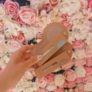 [후르디아] 올리브영 착한보습 비건 립버터 2종 — 5점을 준 리뷰어가 2021년 10월 올린 사용 사진
