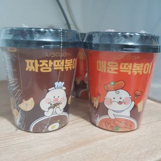 유비쿡 컵떡볶이 매운컵떡볶이2개/ 짜장컵떡볶이 2개  총 4개세트 — 4점을 준 리뷰어가 2021년 3월 올린 사용 사진