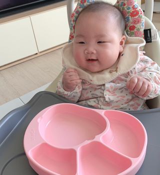 유비맘 캐릭터 실리콘 흡착 식판_색상 랜덤발송 — 5점을 준 리뷰어가 2021년 1월 올린 사용 사진