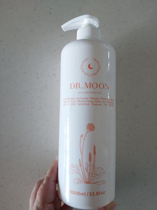프리[닥터문] 유산균 락토케어 질경초 여성청결제 1000ml (젤타입) — 5점을 준 리뷰어가 2022년 6월 올린 사용 사진