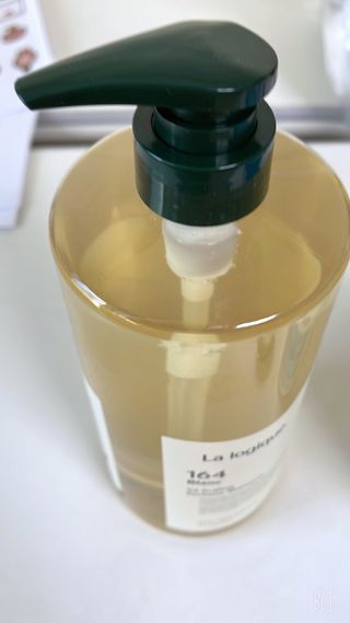 라로지크 X4 스케일링 퍼퓸 샴푸 1,000mℓ — 5점을 준 리뷰어가 2021년 12월 올린 사용 사진