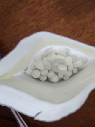 녹다 츄츄고체치약 150정 프로폴리스 죽염 씹는 치약 — 5점을 준 리뷰어가 2022년 12월 올린 사용 사진