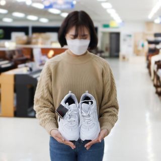 풋테크 지압신발 풋테크 건강 지압 운동화 FT20 — 4점을 준 리뷰어가 2021년 2월 올린 사용 사진