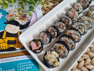 해풀잎 누구나 김밥*1ea [(혼합야채 35g *1ea,  김밥김 (5g, 5ea),  양념간장 (6g, 5ea), 참기름(5g, 2ea)] — 4점을 준 리뷰어가 2022년 10월 올린 사용 사진