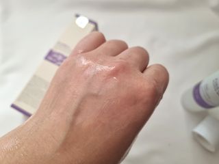 리더스코스메틱 리더스 퍼스트 샷 액티브 에센스 에이지 컨트롤 — 5점을 준 리뷰어가 2021년 11월 올린 사용 사진