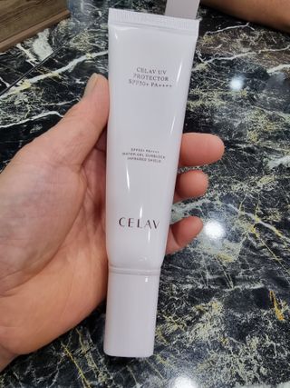 프리마인 선크림만 바꿨을 뿐인데 매일 물 2L챙겨먹고 기초케어 완벽하게 한 물빛피부 완성,셀라브UV프로텍터 — 5점을 준 리뷰어가 2023년 7월 올린 사용 사진