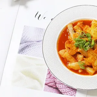 빨간키트 떡볶이 밀키트 2~3인분 매운맛 국물 떡볶이 만들기 쉬운 황금 레시피 분말 소스로 간편한 요리 — 5점을 준 리뷰어가 2021년 8월 올린 사용 사진