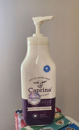 [카프리나]프레쉬 산양밀크 어메이징 바디로션 350ml (시어버터 향) — 3점을 준 리뷰어가 2023년 6월 올린 사용 사진