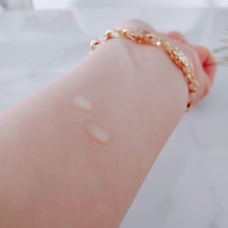 체르엠 스템앤셀 비타민 브라이트닝 에센스 30ml 1개 — 5점을 준 리뷰어가 2022년 4월 올린 사용 사진