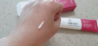 이지듀 DW-EGF 크림 다이브좀_콜라겐이 쏙쏙, 탄력피부로 다이빙 — 4점을 준 리뷰어가 2021년 2월 올린 사용 사진
