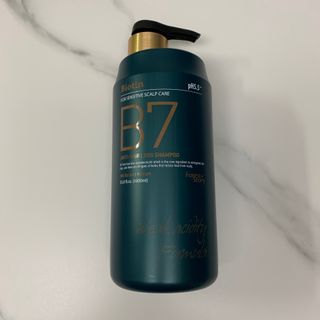 [포레스트스토리] 탈모증상완화 샴푸 1,000ml — 5점을 준 리뷰어가 2022년 4월 올린 사용 사진