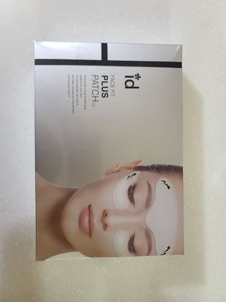 아이디플라코스메틱 아이디 페이스핏 플러스 패치 v2 — 5점을 준 리뷰어가 2020년 12월 올린 사용 사진