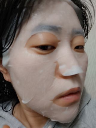 세뚜아(Cettua) [세뚜아] 타임리스 바이탈 페이셜 마스크팩  Cettua Timeless  Vital Mask 5매 — 5점을 준 리뷰어가 2024년 5월 올린 사용 사진