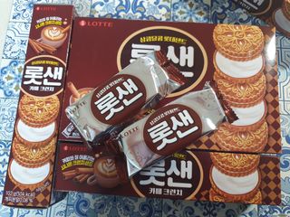 롯데제과 롯샌 카페크런치 — 5점을 준 리뷰어가 2021년 10월 올린 사용 사진