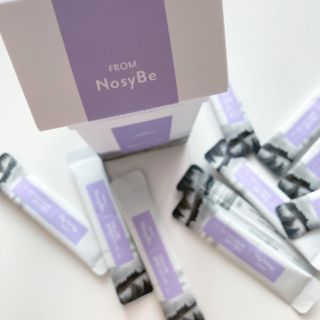 프롬노시베_이너뷰티 올데이 리지 스틱 — 4.5점을 준 리뷰어가 2021년 7월 올린 사용 사진