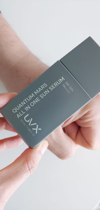 UVX 퀀텀 마스 올인원 선세럼 — 3점을 준 리뷰어가 2024년 2월 올린 사용 사진