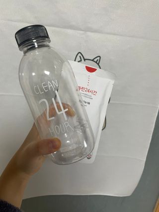 클린24시간 1BOX(5포) + 전용보틀(500ml) — 2.5점을 준 리뷰어가 2023년 3월 올린 사용 사진