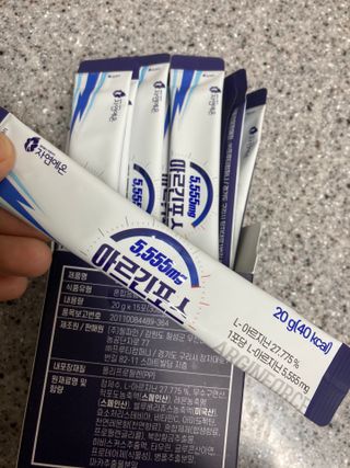 자연에온 아르긴포스 L-아르기닌 5555mg 스틱 15개입 1박스 — 5점을 준 리뷰어가 2021년 4월 올린 사용 사진