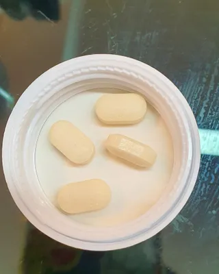 프리마인 평생 써야하는 관절의 건강을 위한 완벽설계 솔루션 관절n마디케어 플러스 120정 — 5점을 준 리뷰어가 2022년 10월 올린 사용 사진