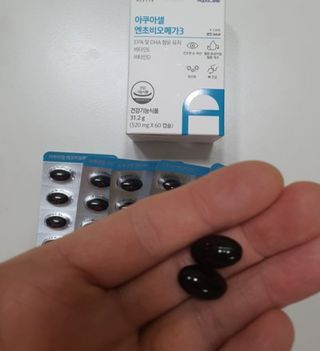 메디포스트 모비타 아쿠아셀 엔초비오메가3 60캡슐 — 5점을 준 리뷰어가 2022년 12월 올린 사용 사진