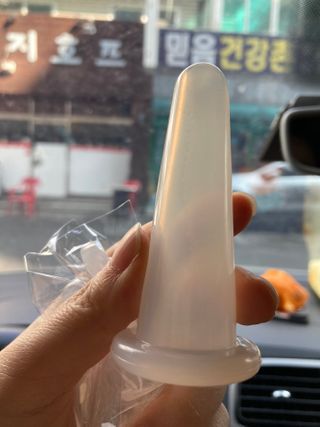 메디미케이알 커핑테라피 실리콘부항마사지 리프팅 페이스+바디 안티 셀룰 라이트 6pcs — 5점을 준 리뷰어가 2021년 2월 올린 사용 사진