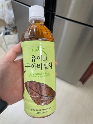 소담스퀘어 상암 제로카페인x제로칼로리 제주 유기농 유이크 구아바잎차 500ml x 6개입 (1박스) — 5점을 준 리뷰어가 2022년 11월 올린 사용 사진