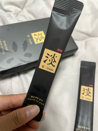 담소은 자극없는 무알콜 휴대용 한방가글 스틱 가글담 — 4점을 준 리뷰어가 2022년 8월 올린 사용 사진