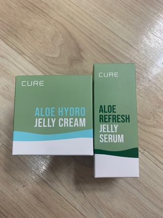 김정문알로에 큐어 큐어 알로에 리프레쉬 젤리 세럼, 큐어 알로에 하이드로 젤리 크림 — 5점을 준 리뷰어가 2021년 3월 올린 사용 사진