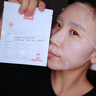 쿠피 피디알엔 연어 더마 페이셜 마스크 — 5점을 준 리뷰어가 2021년 11월 올린 사용 사진