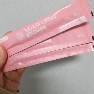 주식회사 얼굴반쪽 [얼굴반쪽 가르시니아 2,800mg] x 14포 1주 젤리 다이어트 보조제 체지방감소 — 4점을 준 리뷰어가 2021년 11월 올린 사용 사진