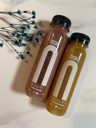 BLENDY'S 핑크 스무디+블론디 스무디 — 5점을 준 리뷰어가 2021년 9월 올린 사용 사진