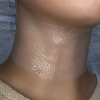 더마픽스 퍼펙트 리얼 매트릭스 콜라겐 100 스페셜 넥패치 에디션 2매 — 5점을 준 리뷰어가 2021년 9월 올린 사용 사진
