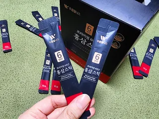 [푸름웰니스] 프리미엄 6년근 홍삼스틱 3mg x 100포 — 4점을 준 리뷰어가 2022년 3월 올린 사용 사진