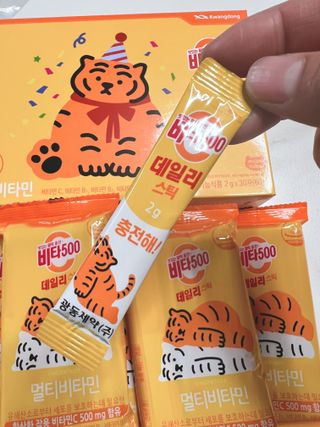 광동생활건강 [광동] 비타 500 데일리 스틱 VB, VC를 함유한 멀티비타민 30포+30포 — 5점을 준 리뷰어가 2022년 6월 올린 사용 사진