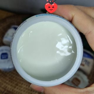 매일바이오 그릭요거트 오리지널 플레인 4개, 로스터리 커피믹스 4개 — 5점을 준 리뷰어가 2021년 12월 올린 사용 사진