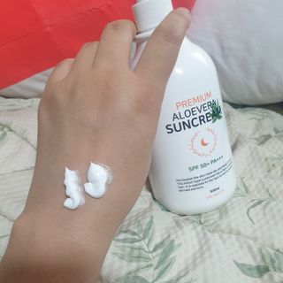 [닥터문] 프리미엄 알로에베라 선크림 500ml — 5점을 준 리뷰어가 2022년 7월 올린 사용 사진