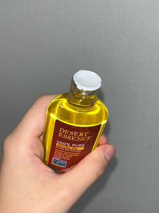 데저트에센스 비정제냉압착 퓨어 호호바오일 59ml — 5점을 준 리뷰어가 2023년 10월 올린 사용 사진