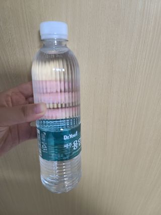 닥터유 제주용암수 닥터유 용암수 530ml — 5점을 준 리뷰어가 2022년 5월 올린 사용 사진