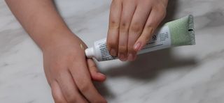 건선/아토/습진/민감성 피부 천연보습진정크림 소리온 크림 & 센시티브 크림 50g — 5점을 준 리뷰어가 2022년 1월 올린 사용 사진