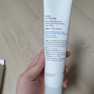 화이트리 비움 약산성 클렌징젤 ,마일드 필링젤 세트 — 5점을 준 리뷰어가 2021년 1월 올린 사용 사진