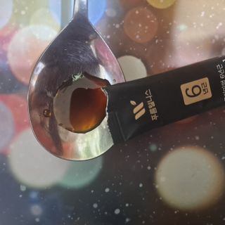 [푸름웰니스] 프리미엄 6년근 홍삼스틱 3mg x 100포 — 5점을 준 리뷰어가 2022년 4월 올린 사용 사진
