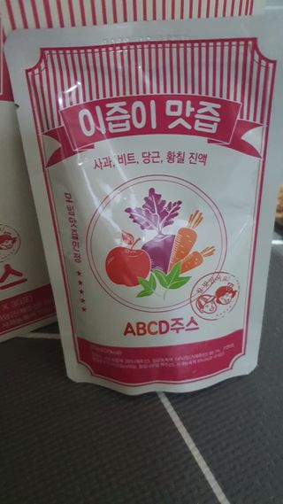 본황칠 이즙이 맛즙 ABC주스 30EA — 5점을 준 리뷰어가 2022년 7월 올린 사용 사진