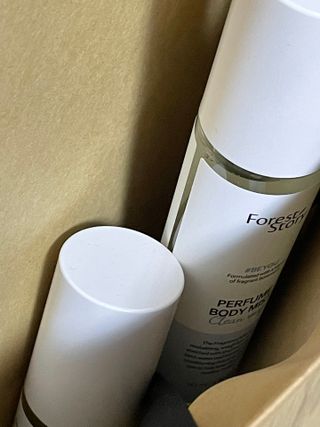 [포레스트스토리] 취향대로 골라쓰는 향수바디미스트 3종 — 5점을 준 리뷰어가 2021년 10월 올린 사용 사진